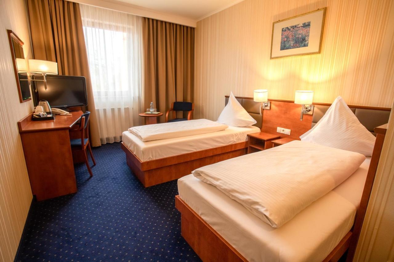 Business Hotel Vega Wroclaw Breslávia Exterior foto