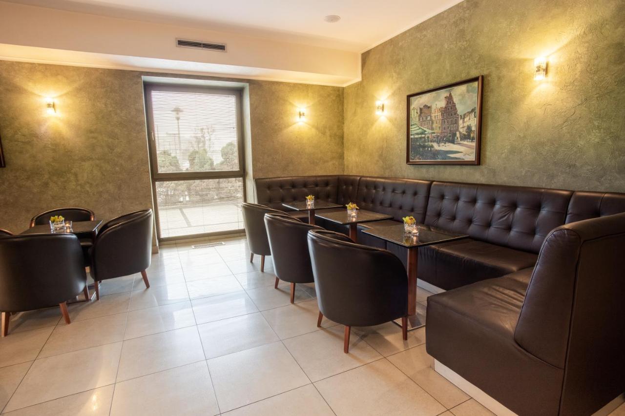 Business Hotel Vega Wroclaw Breslávia Exterior foto