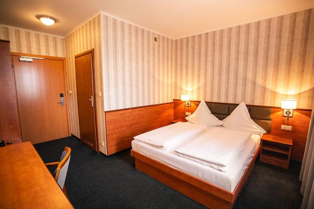 Business Hotel Vega Wroclaw Breslávia Exterior foto