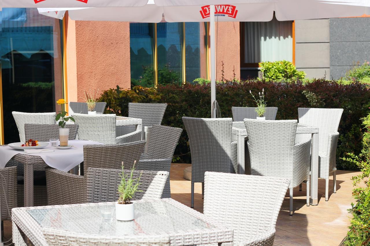 Business Hotel Vega Wroclaw Breslávia Exterior foto